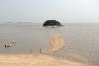 海底から道が! 日本人留学生の仙才島体験