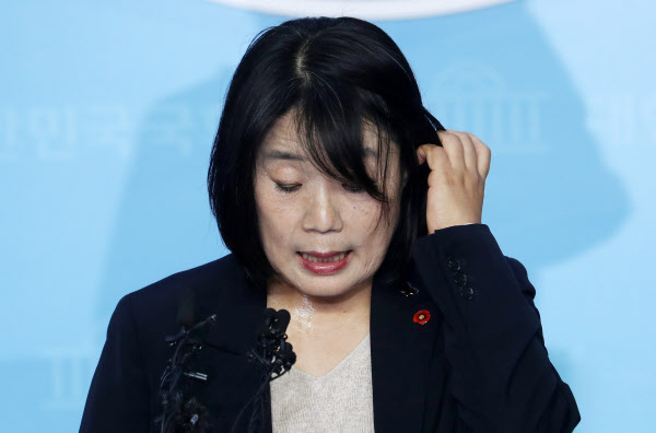 太平洋戦争遺族会「きょう尹美香の30年の素の顔を明らかにする」