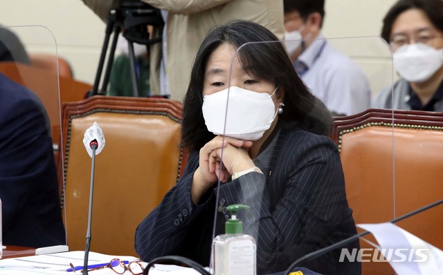 ↳韓国外交部が尹美香を擁護