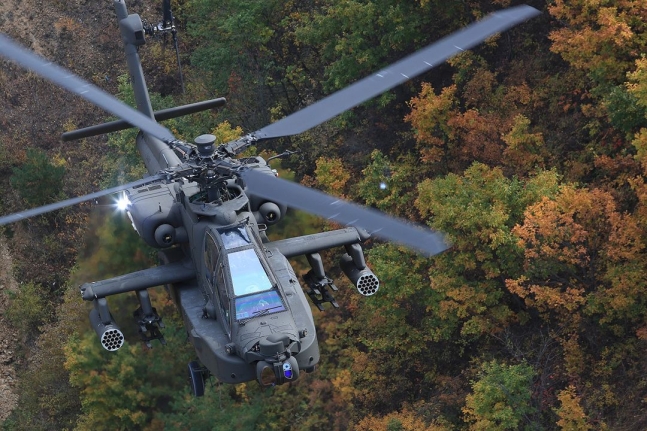 在韓米軍、最新型アパッチヘリ大隊を創設