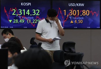 韓国総合株価指数が続落　１年７カ月ぶり安値