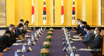 韓国外交部「韓日外交トップの交流再開自体に大きな意味」