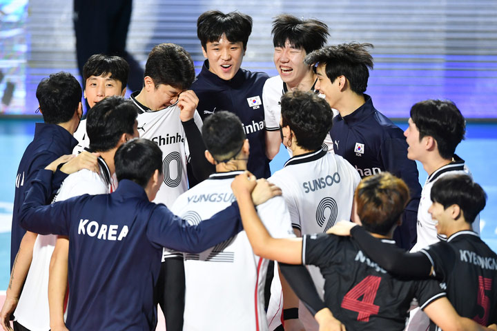 男子バレーボール韓国代表が日本に勝利