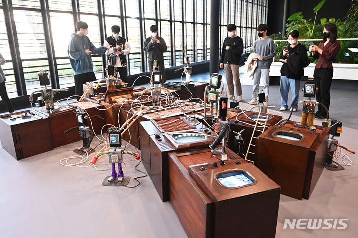 ナム・ジュン・パイク生誕90周年特別展Chosun online 朝鮮日報