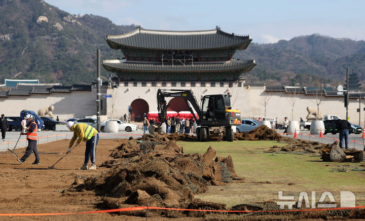 BTSカムバック公演終えた光化門広場…