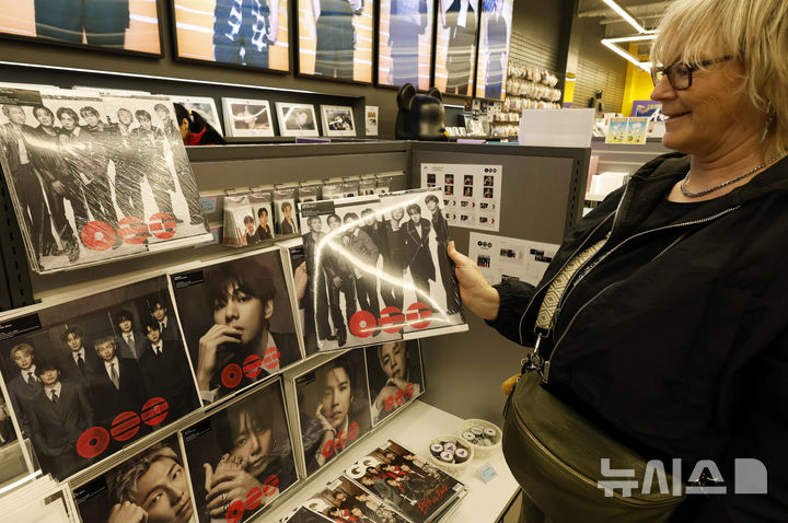 BTS、ビルボードで7回目の1位…