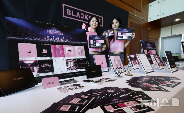 BLACKPINKを主人公にした記念…