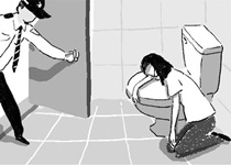 留守番の40代女性、トイレに5日間閉じ込められる