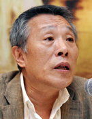 「文芸創作学科が韓国文学を台無しに」有名作家発言が物議