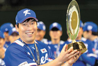 プレミア12：「過去最弱」韓国代表、「日本野球の心臓部」で頂点に