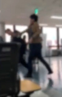 「オレは韓国人が嫌いだ」日本人男性が金浦空港で職員に暴行
