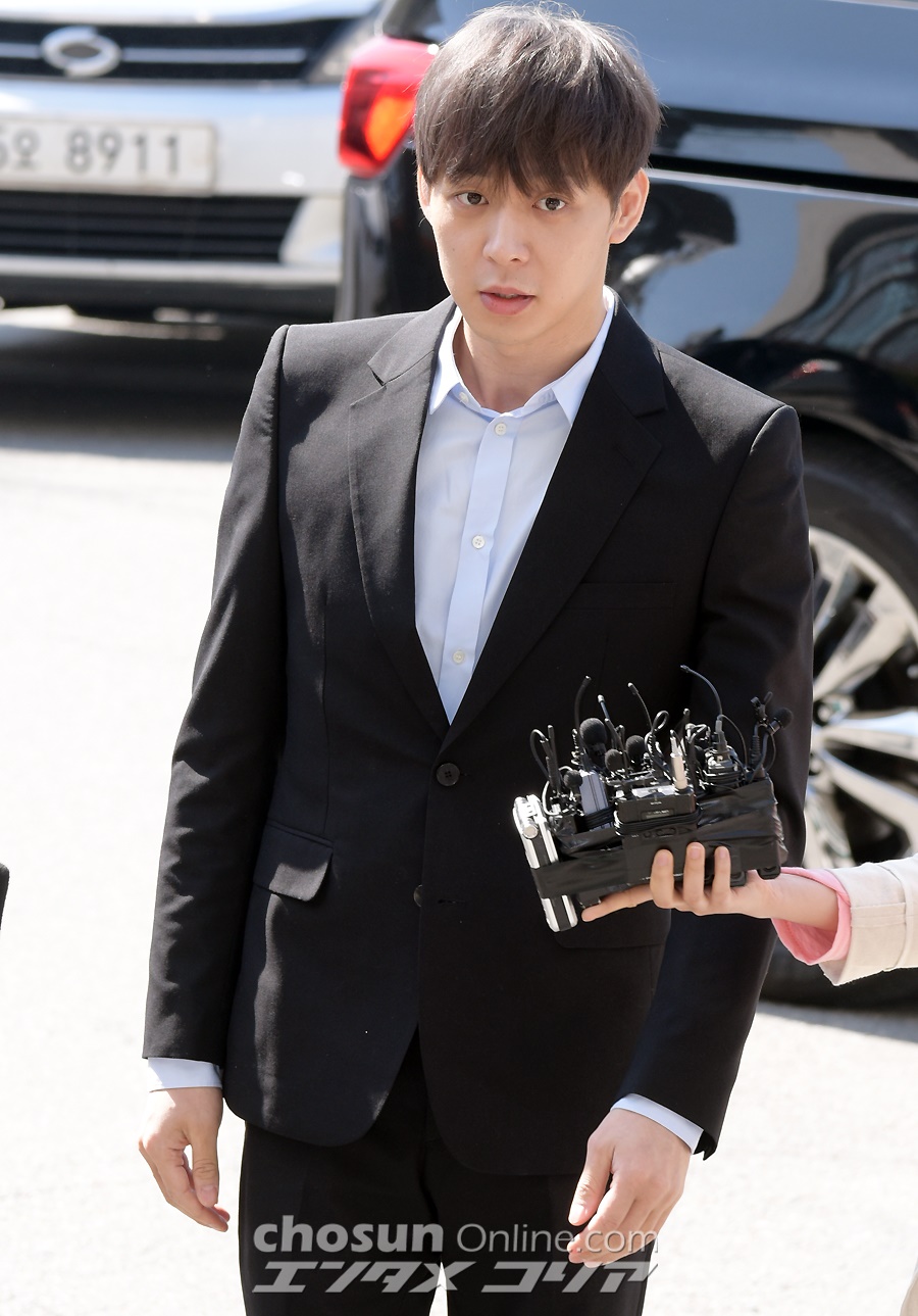 韓国警察「ユチョンさん薬物購入疑われる映像確保」