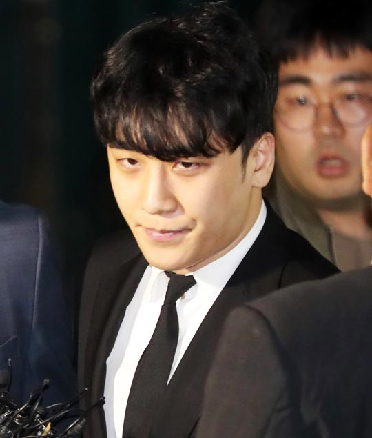 V.I逮捕状請求棄却、頭を痛める韓国警察