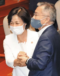 崔康旭議員がFBに投稿した「秋美愛声明」、長官補佐陣から流出