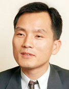 【コラム】朴元淳市長はセクハラ容疑を除けば完璧なのか