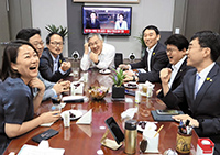 大田浸水被害の最中に破顔大笑、黄雲夏議員は謝罪するもその後出演番組で「メディアが悪意のねつ造」「授業料払った」