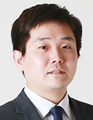 【コラム】親日追い込みのブーメラン