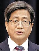 金命洙大法院長の法解釈「味方は合法、味方以外は違法」