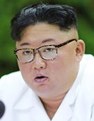 「トランプが手渡したミント・キャンディー、金正恩氏は毒殺を恐れて二の足を踏んでいた」