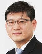 【コラム】法治を破壊する最高の技術者は法律家