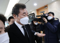 【独自】死亡した与党・李洛淵代表の副室長に別の金品授受容疑