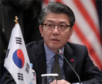 「米中間で綱渡り外交、これ以上通用しない」