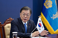 文大統領、民主主義サミットで「フェイクニュースがワクチン接種を妨害」