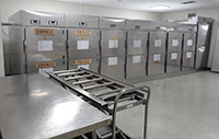 ▲遺体安置用の冷蔵施設がある霊安室。／プソン冷凍産業