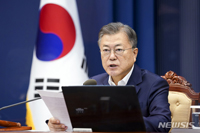 文大統領「ツイッターのフォロワー、200万人超えました」