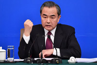 中国の王毅外相、林外相に警告「他人のために無謀な行動をするな」