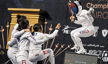 フェンシング：韓国男女代表、そろって優勝＝世界選手権