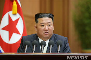 金正恩委員長、4年前トランプ氏に「文大統領の過度な関心は不要」と伝えていた