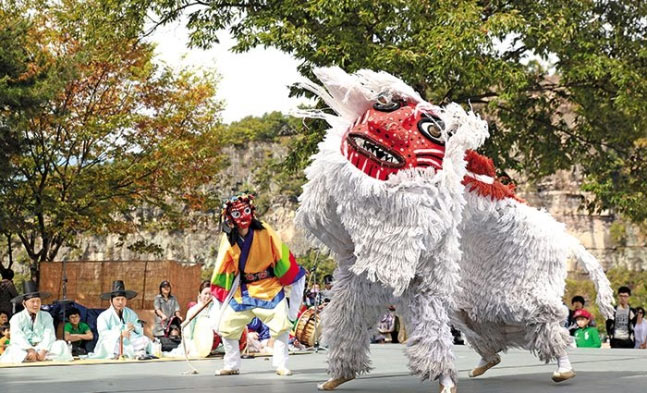 韓国の伝統仮面劇「タルチュム」、ユネスコ無形文化遺産に登録へ