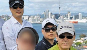 ▲共に民主党職員に採用されたK氏（画像が加工された人物）