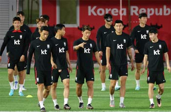 カタールW杯：日本の2－1勝利を当てた英BBC解説者、韓国－ウルグアイ戦の予想は