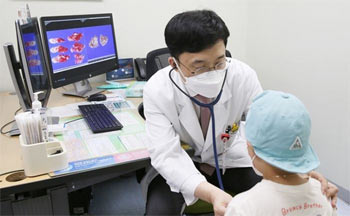 小児科専攻医が足りない韓国、入院診療やめた病院も…「低報酬で責任重大、誰も志望しない」（下）