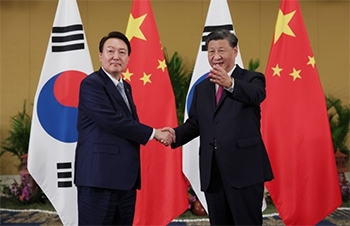 ▲韓国の尹錫悦大統領（写真左）と中国の習近平国家主席。／写真＝韓国大統領室提供