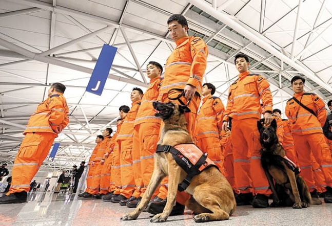 韓国、緊急救護隊110人をトルコに派遣…民間団体は募金活動を開始