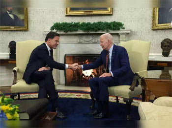 ▲オランダのルッテ首相は1月17日、ホワイトハウスでバイデン米大統領と半導体製造設備の対中輸出規制について協議した。／ホワイトハウス