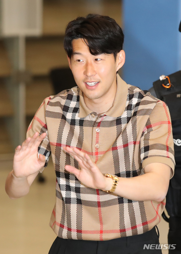 シーズンを終えて帰国したソン・フンミン-Chosun online 朝鮮日報