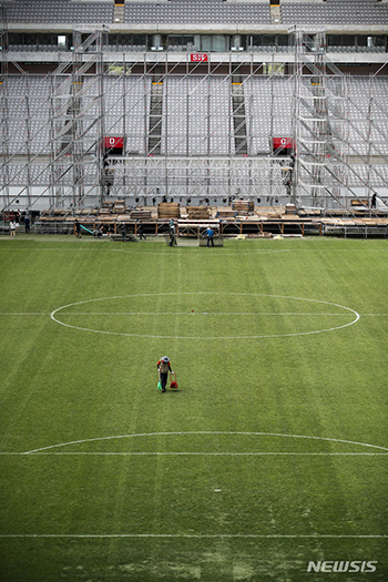 世界スカウトジャンボリーK-POPコンサートのステージが設置されている