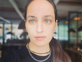 ▲ロシアの反体制派ジャーナリストのエレナ・コステュチェンコ氏／インスタグラム