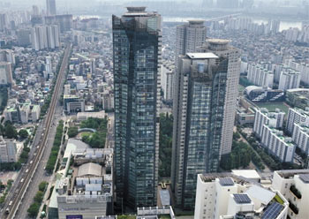 ▲ソウル市広津区紫陽洞のシニアタウン「ザ・クラシック500」／オ・ジョンチャン記者