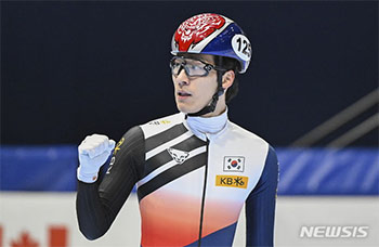 黄大憲、中国に帰化した元韓国代表・林孝埈を抑え優勝　ショートトラックW杯第1戦