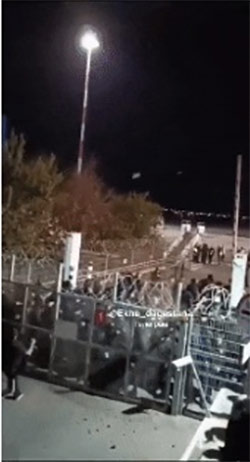 ▲ロシア・ダゲスタン共和国の空港に乱入したデモ隊。／X（旧ツイッター）より