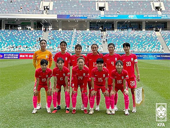 サッカー女子韓国代表、中国と引き分けでパリ切符獲得ならず