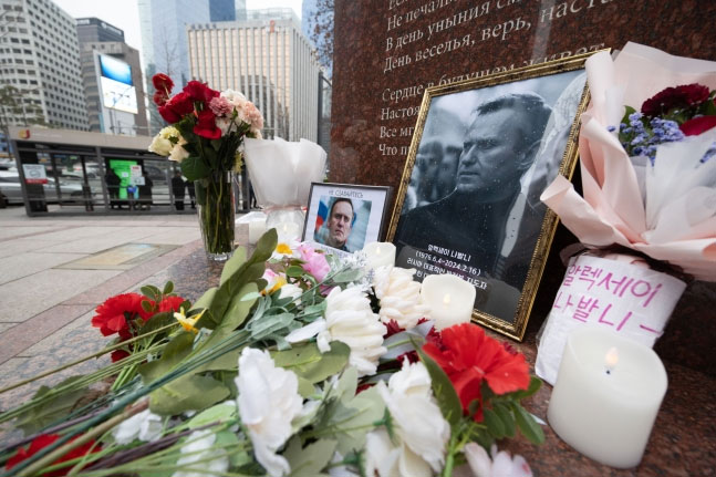 ロシア人権団体「ナワリヌイ氏はKBGのパンチ1発で暗殺された」