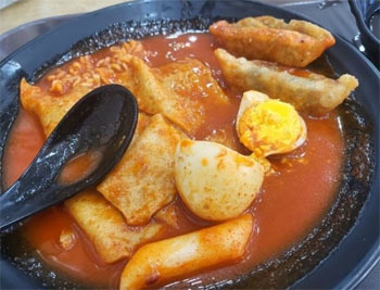 「제대로 접시 씻고 있어?」한국의 음식점에서 툽포기를 주문하면 안으로부터 고기토막, 손님이 분노의 투고