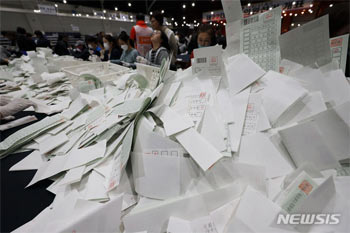 仏紙ルモンド「政権により法治主義が脅かされる韓国」　韓国総選挙
