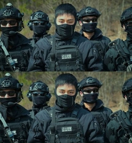 軍服務中のVさん(陸軍訓練所フェイスブックより)